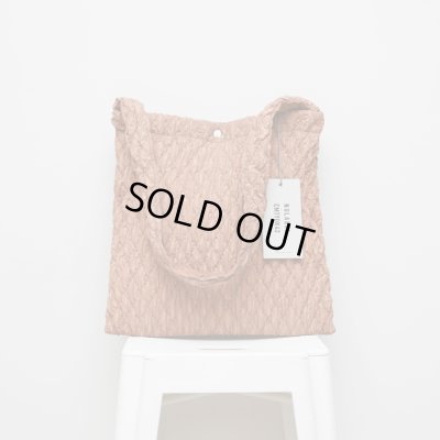 画像1: NULABEL｜GARMENT DYED CONTRACTION QUILTED BAG｜KAKISHIBU