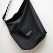 画像2: 430fourthirty｜LYR ROLL SHOULDER BAG ショルダーバッグ｜BLACK (2)